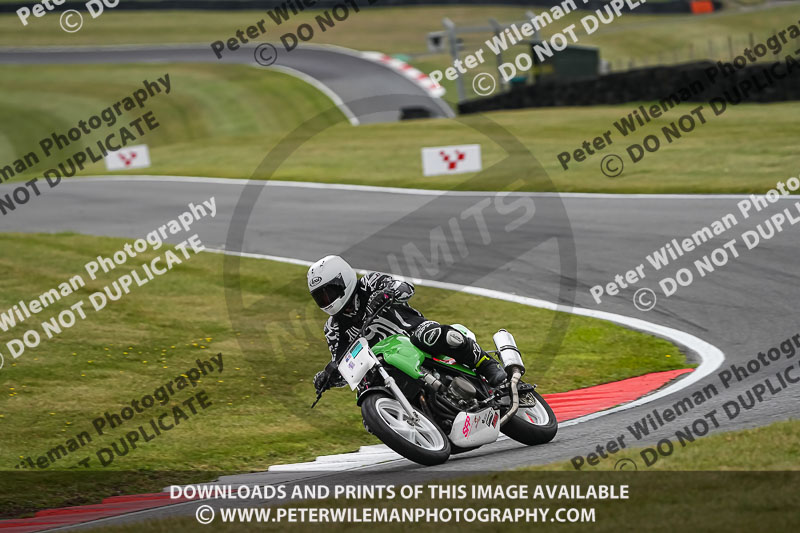 cadwell no limits trackday;cadwell park;cadwell park photographs;cadwell trackday photographs;enduro digital images;event digital images;eventdigitalimages;no limits trackdays;peter wileman photography;racing digital images;trackday digital images;trackday photos